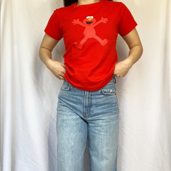 Sesame Street x kaws uniqlocanada baby tee - Picture 3 of 9